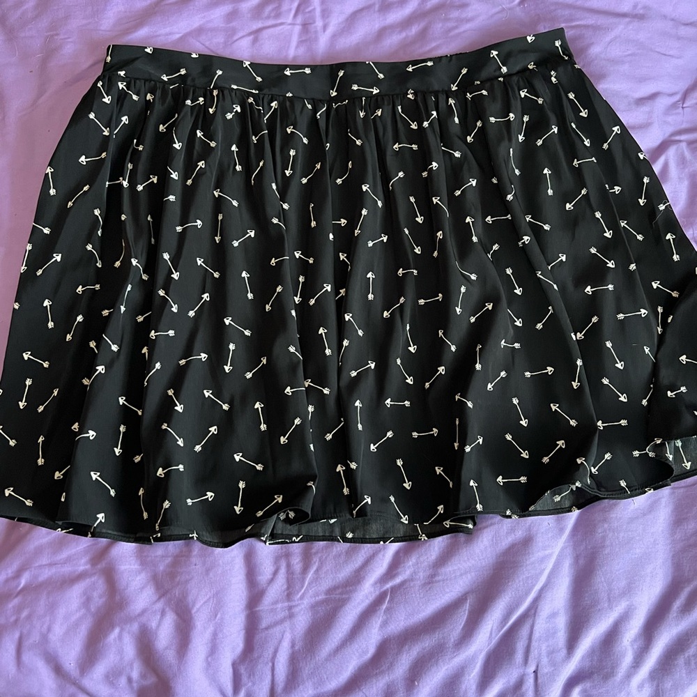 Lauren Conrad black mini skirt sz XL